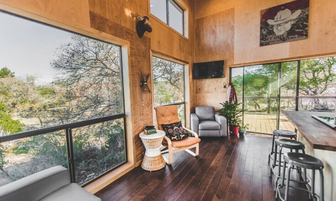 Dripping Springs House | windows cabin 2 · ↞Modern Hill Country Tiny Cabin 2 w/ Loft & Light↠