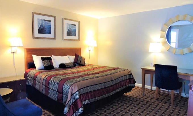 Groton Hotel | Windsor Motel