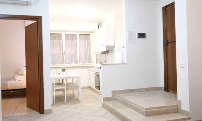 Peretola Apartment | Wine Apartments Florence Verdicchio