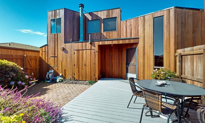 Sea Ranch House | Wine Country getaway with breathtaking ocean views, wood stove, & deck