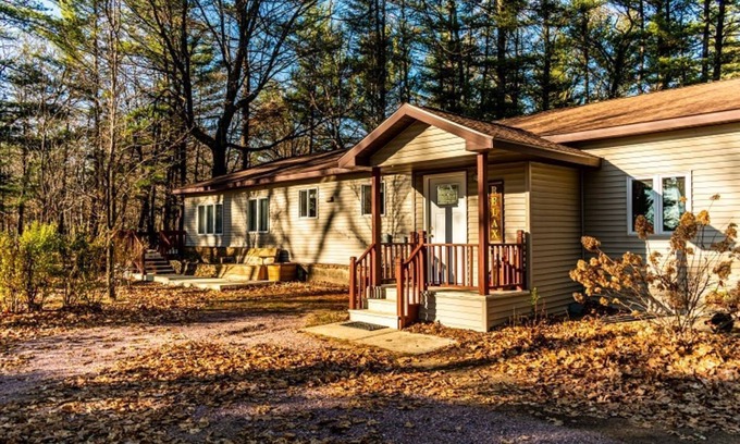 Wisconsin Dells House | Winery House