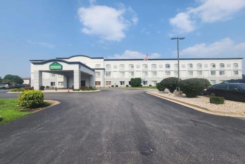 Joliet Hotel | Wingate by Wyndham Joliet