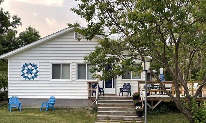 Winnipeg Beach Cottage | Winnipeg Beach Cottage Rental