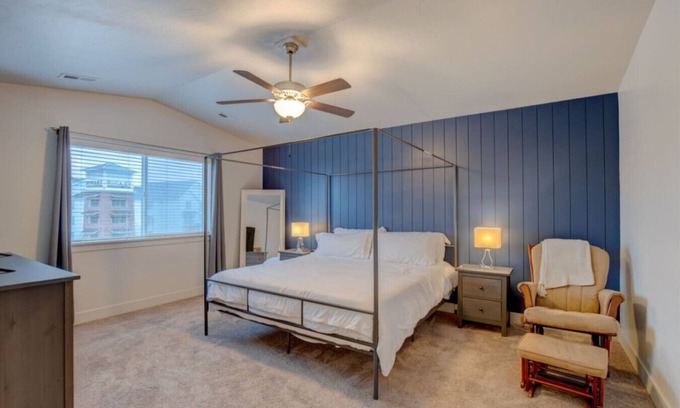 American Fork House | WINTER PROMO! Pet-Friendly Home W/Large Fenced Yard & Mtn Views