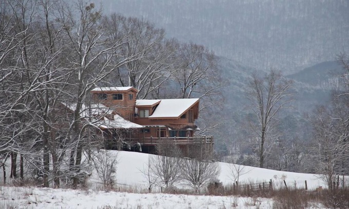 Chickamauga Cabin | Winter Views are Stunning! Christmas Decorated all Dec. Perfect for retreats!