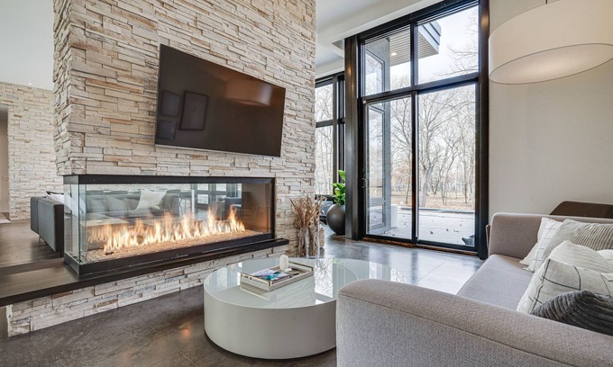 North Hudson House | Wisconsin Home w/ Infinity Pool, Hot Tub & Deck!