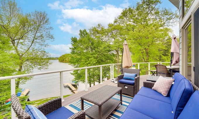 Almelund Cabin | Wisconsin Vacation Rental w/Fire Pit on Long Lake