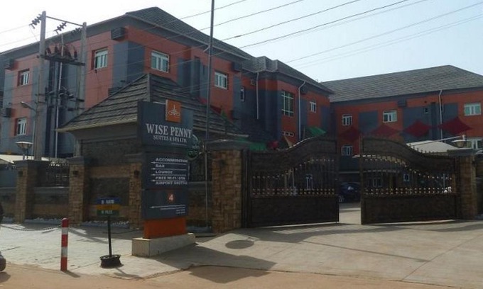 Asaba Cabin | Wise Penny Suites and Spa