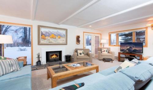 Jackson Hole Apartment | Wister A