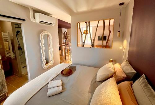 Ecully Bed & Breakfast | Wisteria Villa - Nuit Enchantée, Ecully