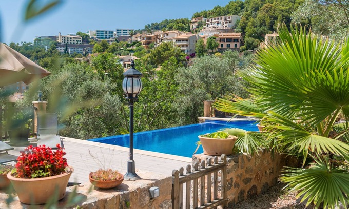 Soller Villa | With fantastic mountain views and pool - Villas Ca'n Tamany and Ca'n Baixo
