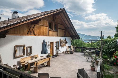 Feldthurns Apartment | Woehrmannhof Apt Birnblüte