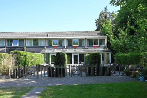 Groot Valkenisse House | Woeste Hoeve 114