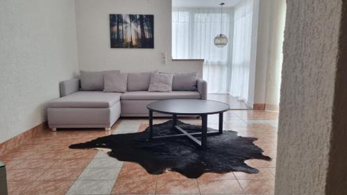 Schwoerstadt Apartment | Wohnen auf Zeit - perfekt für Grenzgänger, Wochenend-Heimkehrer und Berufsreisende