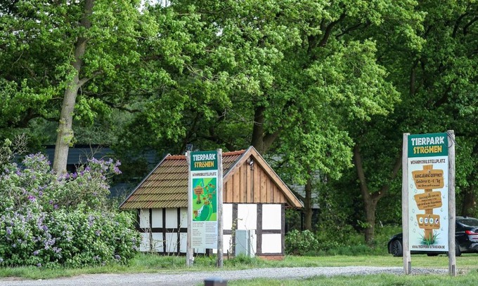 Strohen Other | Wohnmobilstellplatz im Tierpark