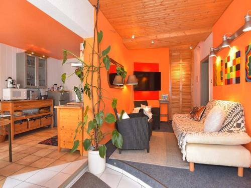Steinbach-Hallenberg Apartment | Wohnung Steinbach nahe Skihalle Oberhof, cleaning included