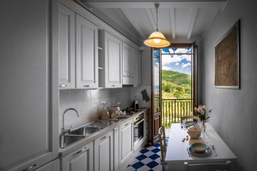 Massa Apartment | Wohnung La Volata In Massa E Cozzile