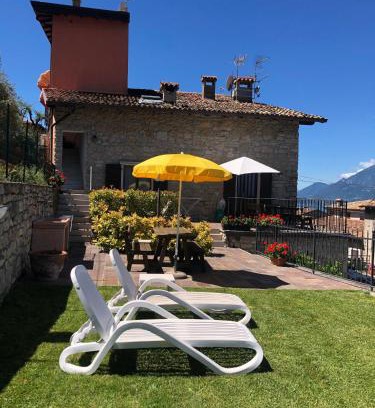 Castelletto Apartment | Wohnung Nr 2 Im Casa Mary Mit Balkon Und Seeblick