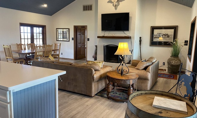 Fredericksburg Bed & Breakfast | Wolf Creek Guest Ranch