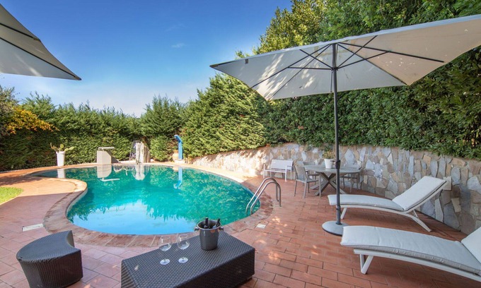 Terranuova Bracciolini Villa | Wonderful private villa with WIFI, A/C, hot tub, private pool, panoramic view and parking