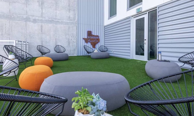 Downtown Austin Hotel | Wonderful 1BD Suite in Downtown Austin!