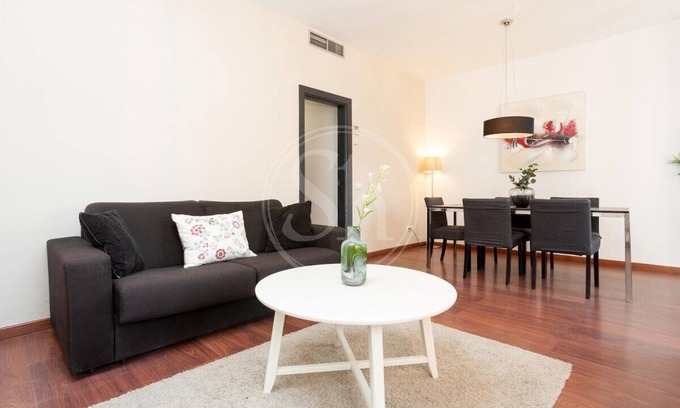 El Camp de l'Arpa del Clot Apartment | Wonderful apartment close to the Sagrada Familia