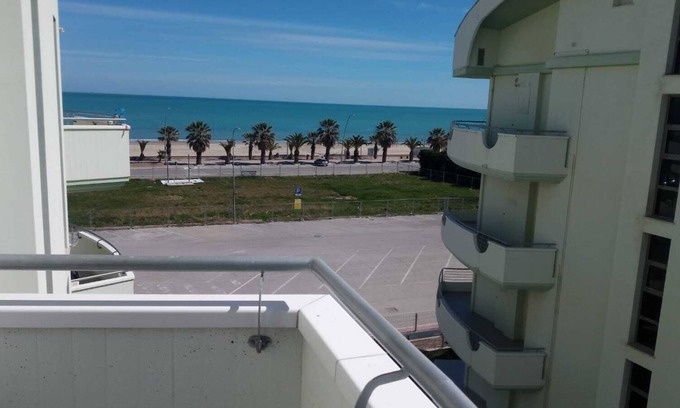 Tortoreto Lido Apartment | Wonderful duplex facing the sea