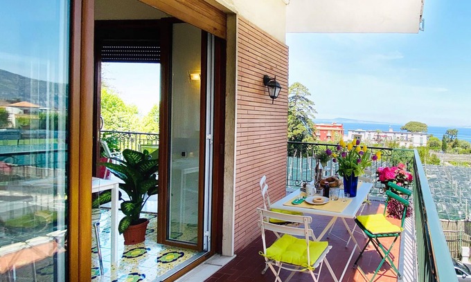 Sorrento City Centre Apartment | Wonderful family apt with terrace sea view in Sorrento center near the beach