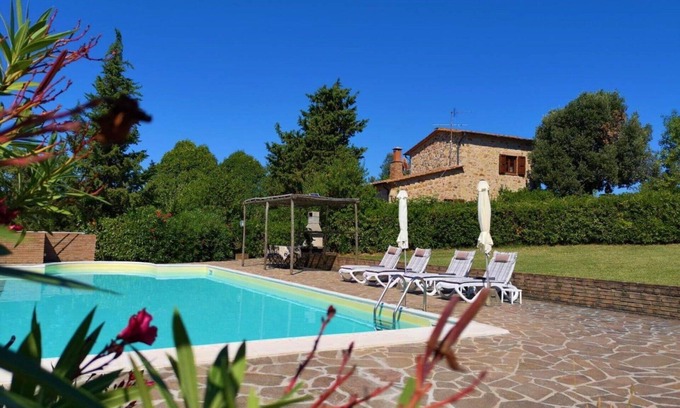 Pomarance Villa | Wonderful private villa with private pool, WIFI, A/C, TV, patio, pets allowed and panoramic view