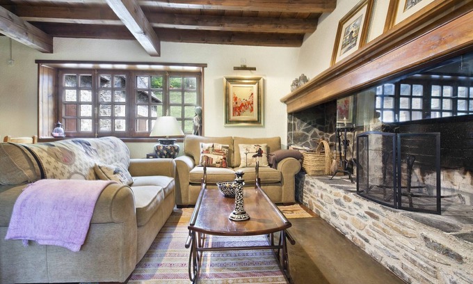 Escunhau House | Wonderful little house in the Aran Valley