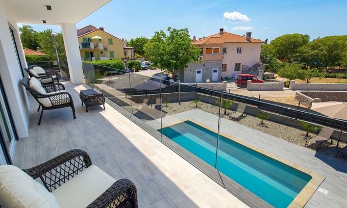 Skrbcici House | Wonderful private villa for 10 guests with A/C, WIFI, private pool, TV, terrace and parking