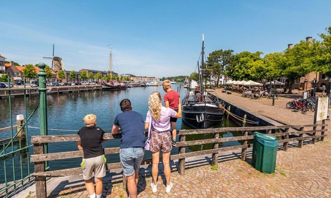 Municipality of Hellevoetsluis House | Wonderful private villa for 6 people with WIFI, TV and terrace