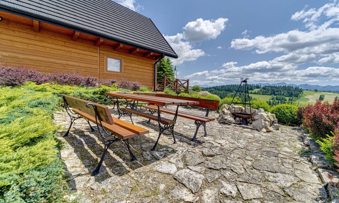 Czarny Dunajec House | Wonderful private villa for 7 guests with WIFI, TV, patio and pets allowed