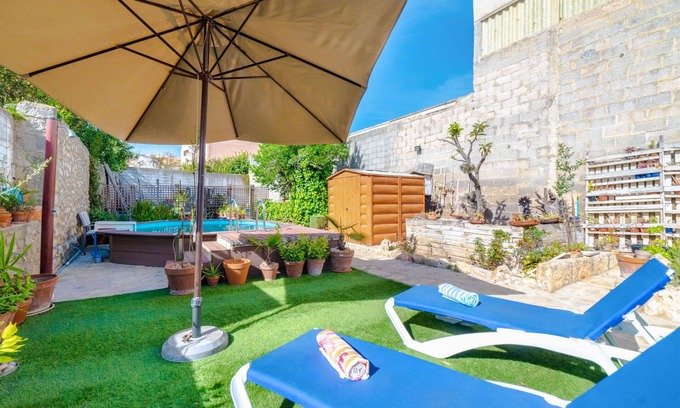 Binissalem House | Wonderful private villa for 5 people with A/C, private pool, WIFI, TV, patio and parking