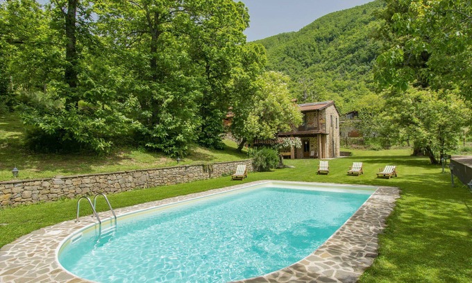 San Romano in Garfagnana Villa | Wonderful private villa for 10 people with private pool, WIFI, TV, terrace and pets allowed