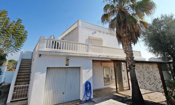 Alcanar House | Wonderful private villa for 9 people with private pool, internet, balcony and parking