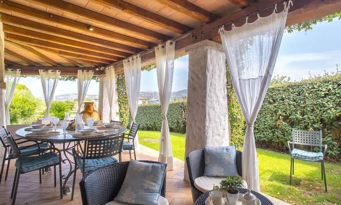La Conia Villa | Wonderful private villa for 8 people with A/C, WIFI, TV, patio, pets allowed and parking