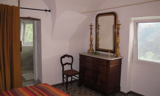 Airole Villa | Wonderful private villa for 2 people with WIFI, patio and pets allowed