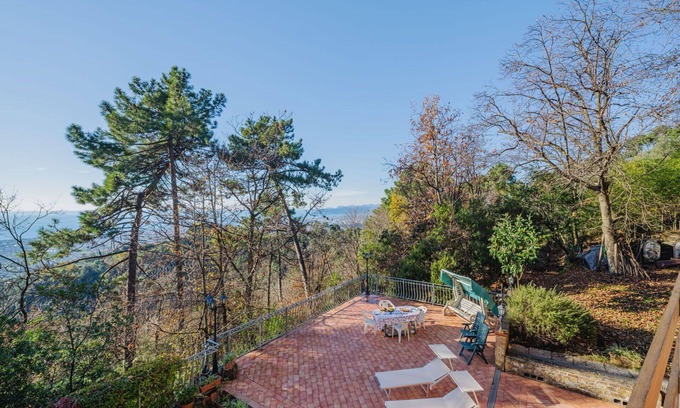 Massa House | Wonderful private villa for 4 guests with WIFI, TV, terrace and parking