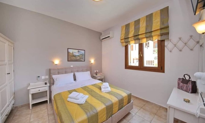 Panormos Apartment | Wonderful studio 1min walk from the sea front