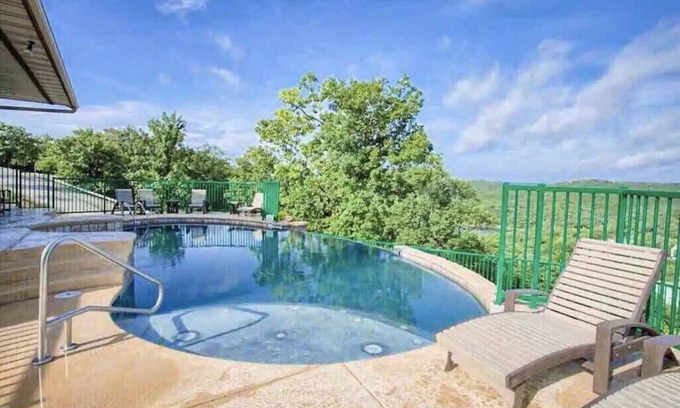 Indian Point Condo | Wonderful Views! Perfect Location to SDC