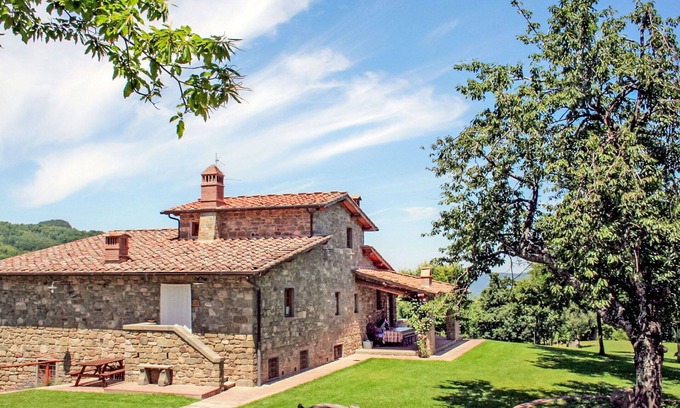 Torsoli House | Wonderful villa with private pool, WIFI, TV, balcony, pets allowed, panoramic view and parking