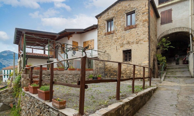 Molini di Triora Villa | Wonderful villa for 6 guests with WIFI and TV