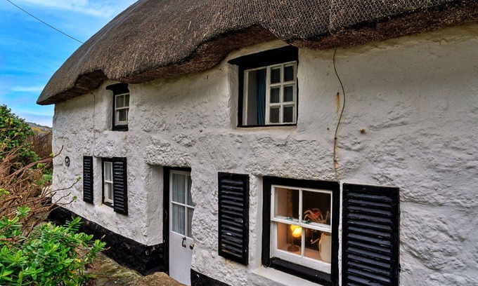 Sennen Cove House | Wonderful villa for 4 people with WIFI and parking