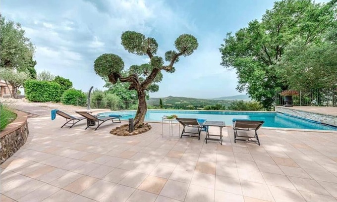 Panicale Villa | WONDERFUL VILLA:SPECIAL 2023!INQUIRY SOON! PRIVATE POOL- SLEEP UP TO 8