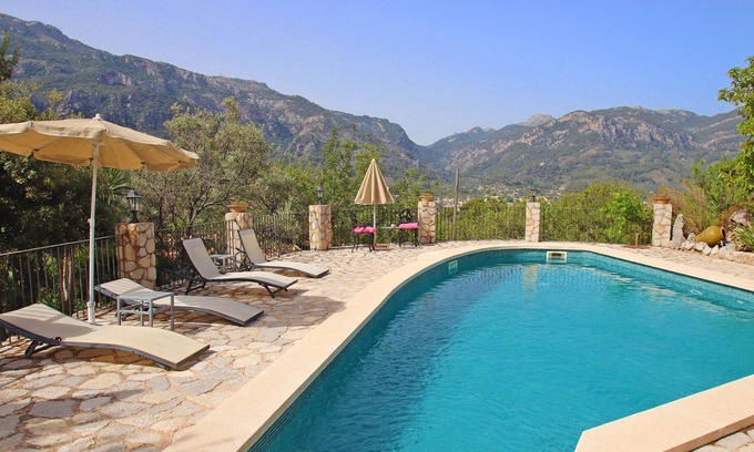Biniaraix House | Wonderful villa with gorgeous pool and gardens in Fornalutx. Free wifi.