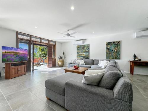 Wongaling Beach Apartment | Wongalinga Beachfront Apt 3