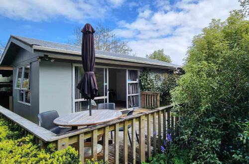 Takanini Bed & Breakfast | Woodbury Farm B&B