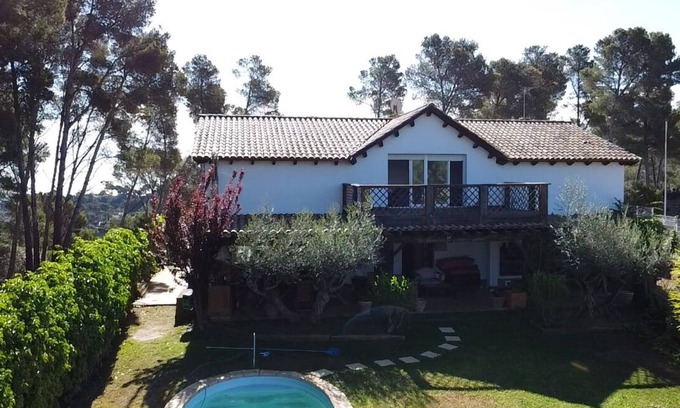 Pals House | Wooded house 5 minutes from the beach in a quiet location