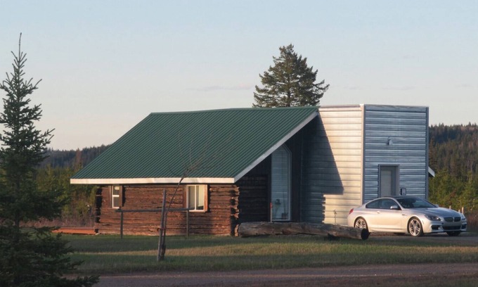 Prince George Cottage | Woodhouse Cottages and Ranch - The Old Logbarn